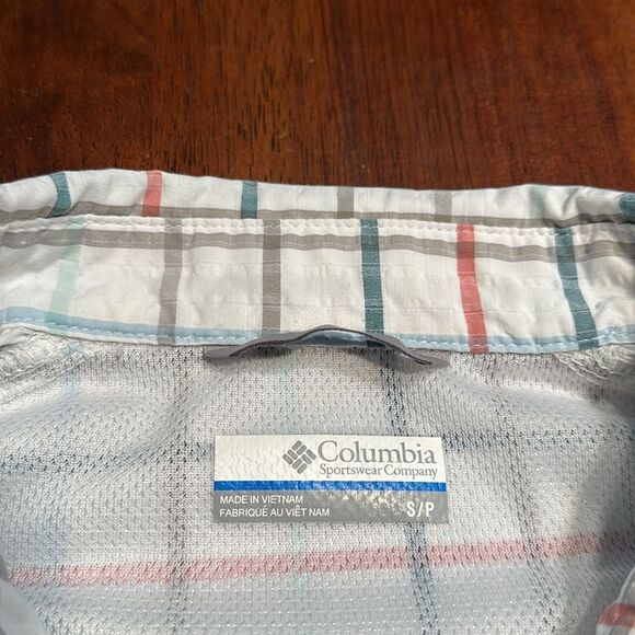 Columbia button down shirt S (5000D) - Picture 8 of 9
